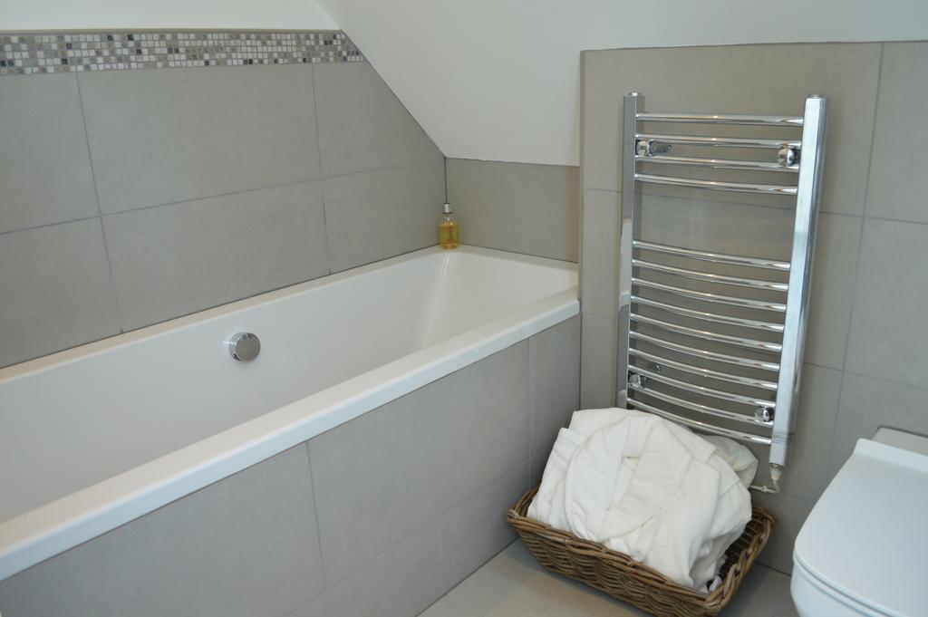 The Steading Bed & Breakfast Абърфелди Стая снимка